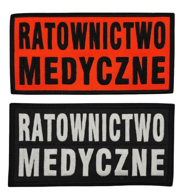 Emblemat RATOWNICTWO MEDYCZNE - u góry czarne litery na tkaninie FLUO, na dole brudna biel na czarnym tle (oba z haftowaną czarną ramką)